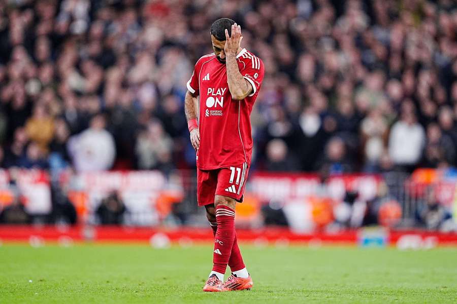 Carragher: Time for Salah to be benched at Liverpool