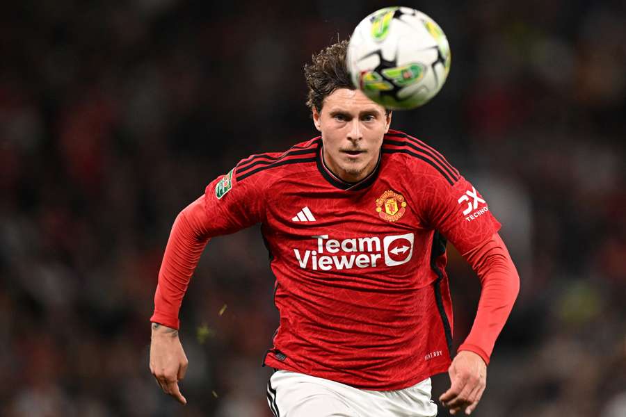 Manchester United's Swedish defender Victor Lindelof