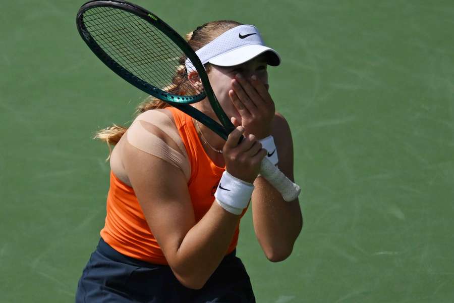 Andreeva reacts after beating Sabalenka