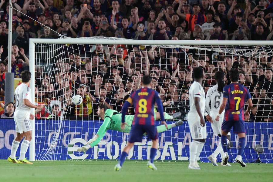 Rashford takto otevřel skóre.