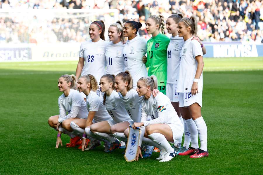 England players pose for a team photo before the match against Italy