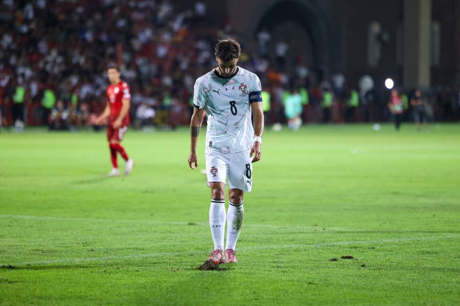 Três clubes sauditas apresentaram propostas ao capitão do Man Utd, Fernandes