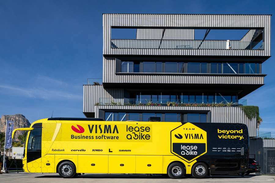 Der Teambus von Visma-Lease a Bike Der Teambus von Visma-Lease a Bike