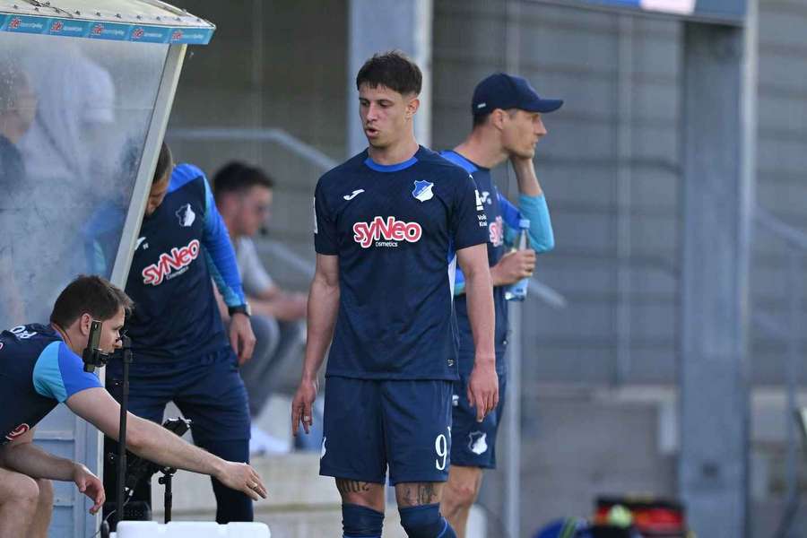  Hložek odehrál za tým Hoffenheimu do 23 let půl hodiny.