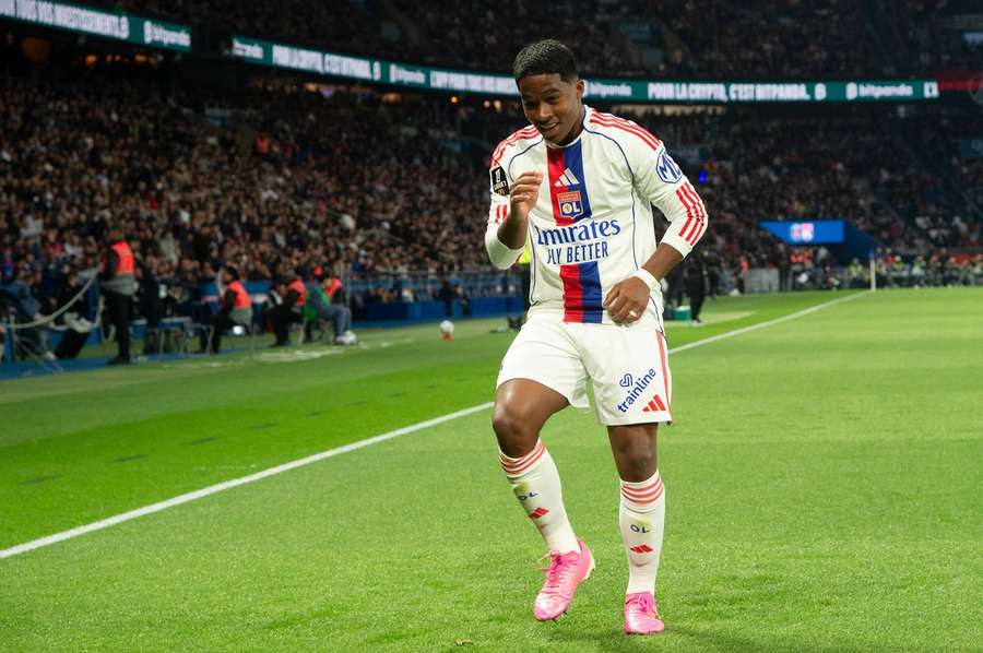 Endrick teve segunda nota mais alta entre jogadores do Lyon