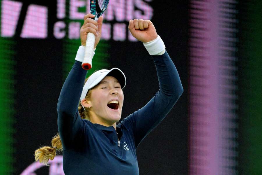 Andreeva celebrates after beating Sabalenka