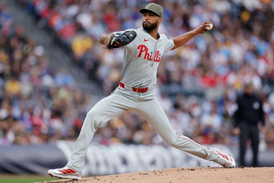 Phillies' Cristopher Sanchez strikes out 13 in complete game shutout