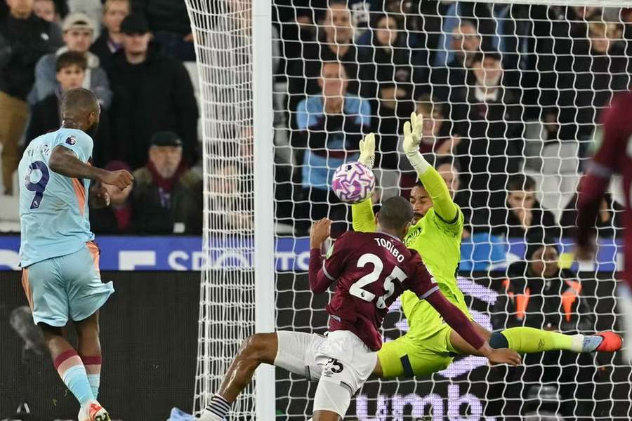 Igor Thiago fez o primeiro golo do Brentford