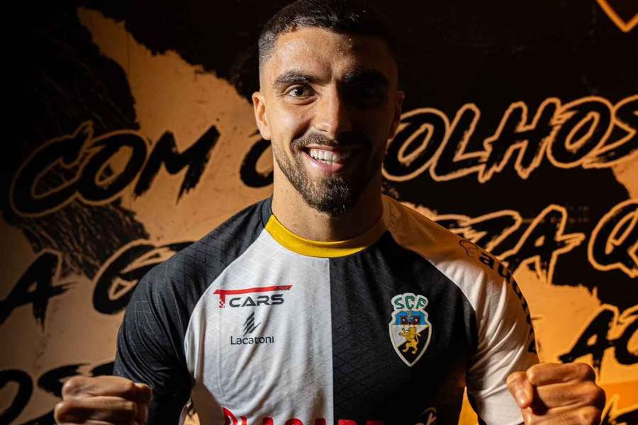 Zé Carlos apresentado no Farense