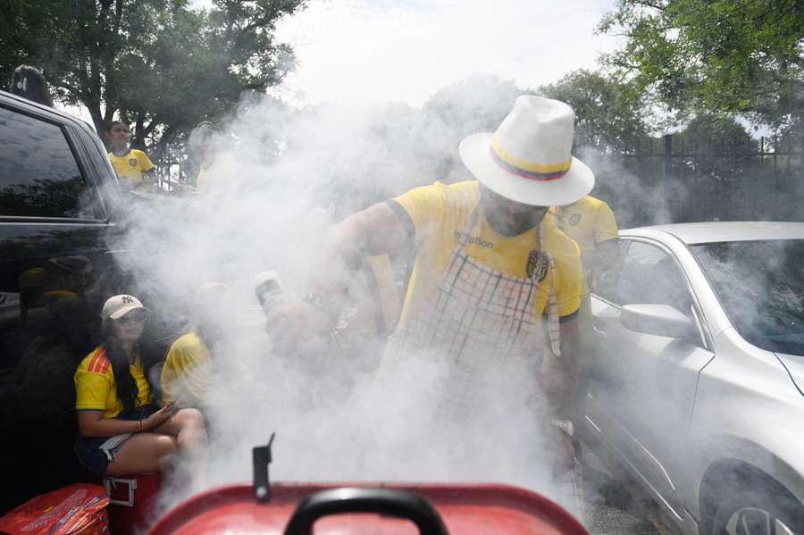 O tailgating no jogo entre Costa do Marfim e Equador