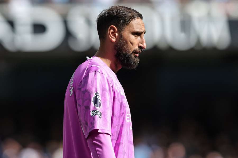 Gianluigi Donnarumma este legitimat în prezent la Manchester City