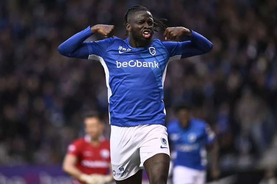 Tolu Arokodare, avançado do Genk