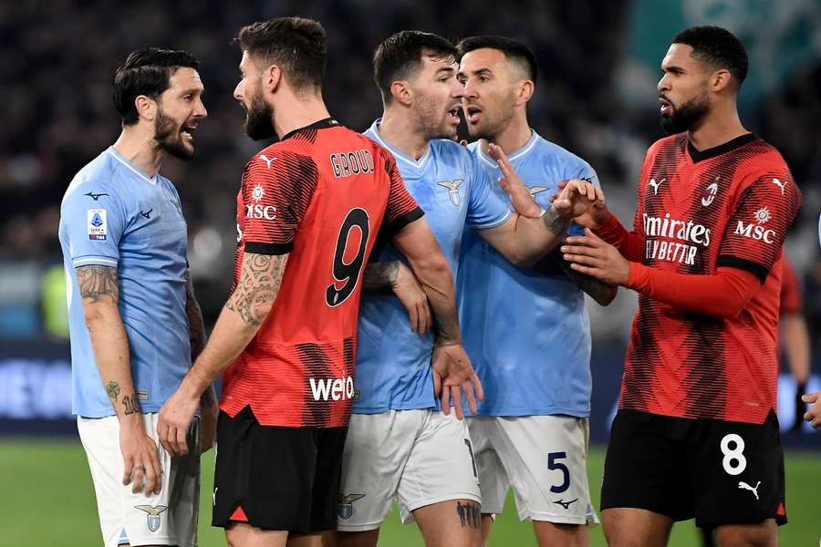 Lazio, învinsă de AC Milan cu 1-0