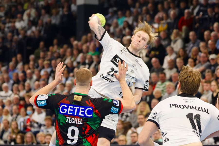 Eric Johansson beim Wurf