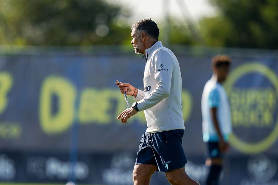 João Mário, Verón e Evanilson fizeram treino condicionado
