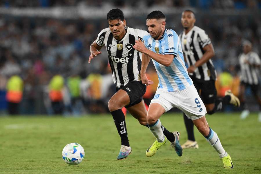 Botafogo e Racing se enfrentam nesta quinta-feira (27), no Nilton Santos