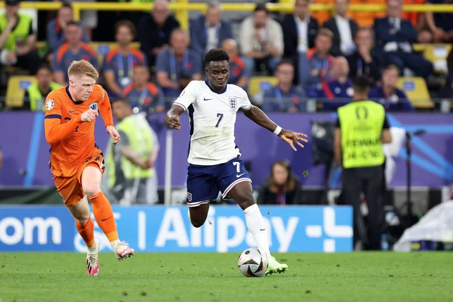 Saka in action for England against the Netherlands