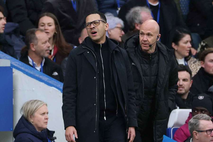 Rosenior watches on as Chelsea draw with Burnley