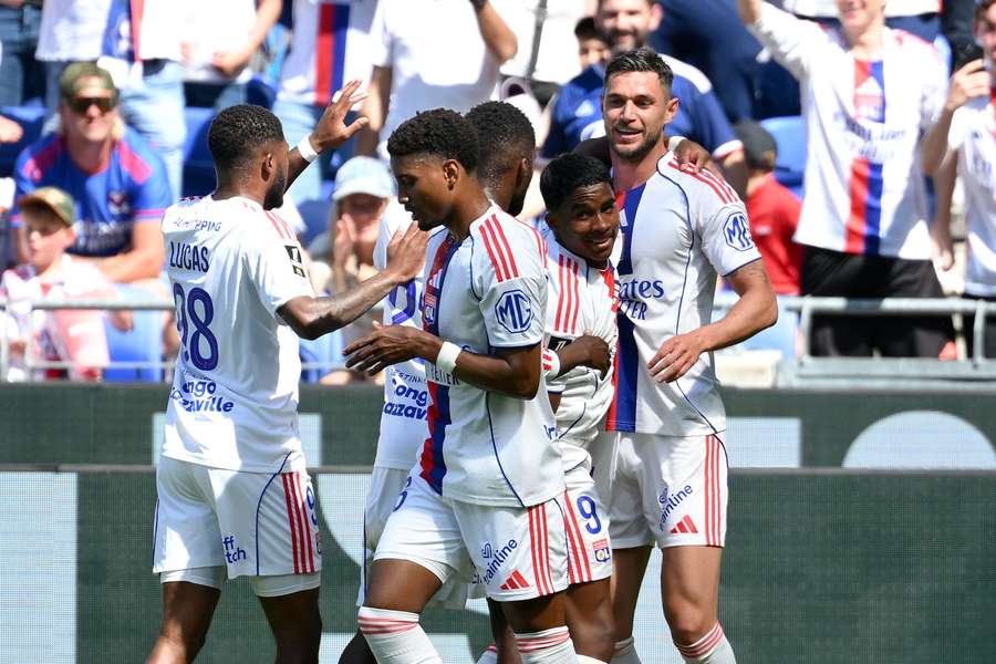 Lyon porazil Auxerre a je třetí.