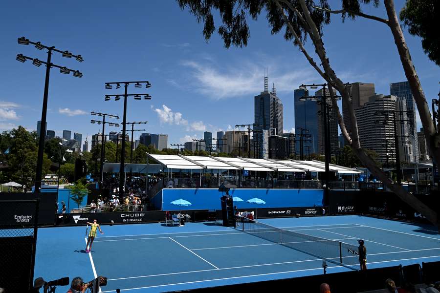 Play had to be temporarily stopped due to the rising temperatures