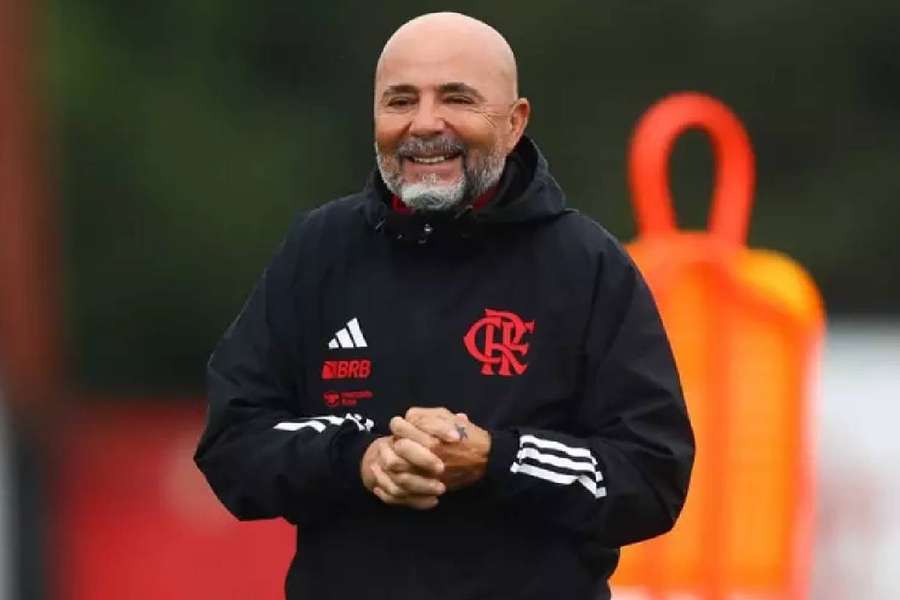 Sampaoli vai comandar treino na manhã desta segunda-feira (31) normalmente