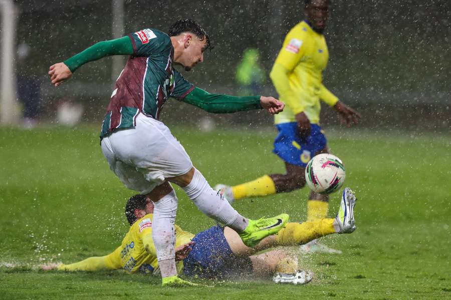Jogo marcado pela chuva Jogo marcado pela chuva