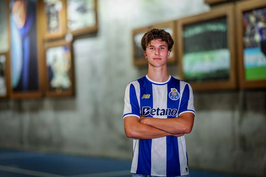 Bernardo Lima renovou com o FC Porto