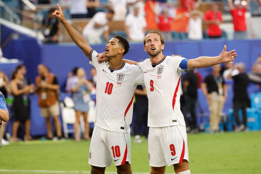 Jude y Harry celebran la victoria tras el partido de cuartos de final del Mundial 2026 entre Noruega e Inglaterra Jude y Harry celebran la victoria tras el partido de cuartos de final del Mundial 2026 entre Noruega e Inglaterra