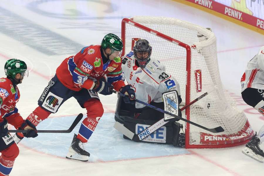 Hudáček zvíťazil pri svojej premiére.