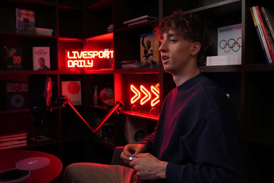 Metoděj Jílek během natáčení podcastu Livesport Daily.