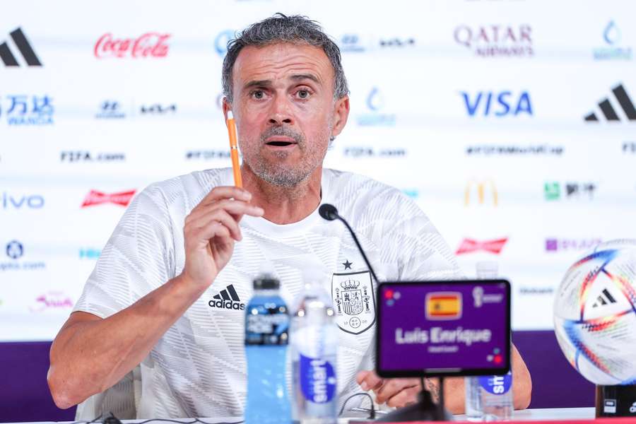 Luis Enrique kender til presset