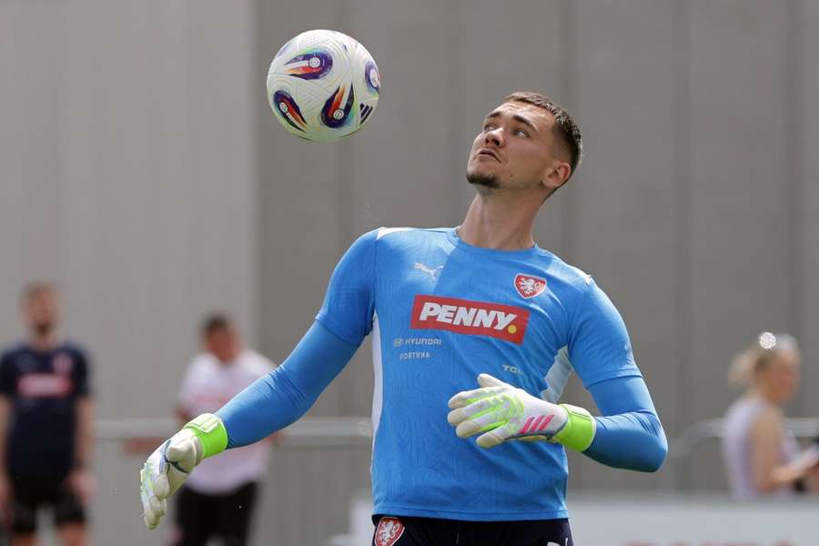 Přestup Matěje Kováře do PSV jde do finiše.