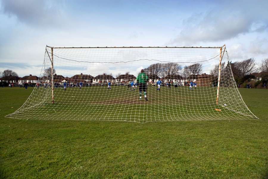 Un jucător de fotbal din ligile inferioare din Franța a primit o suspendare până în 2055 în urma unei agresiuni asupra unui arbitru