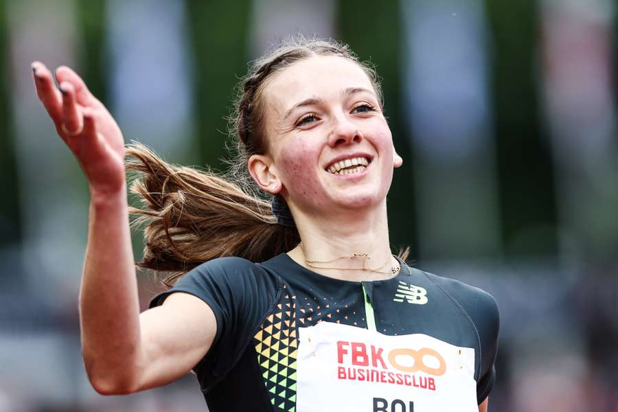 Femke Bol, feliz en Suiza.