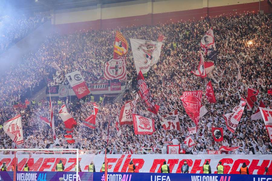 Freiburg-Fans beim Spiel gegen RB Salzburg.