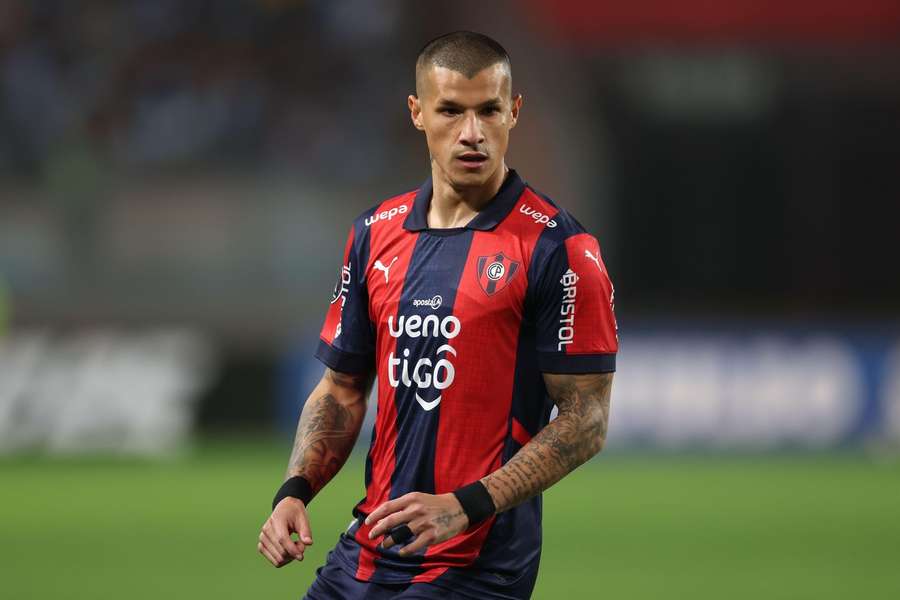 Alan Benítez reúne convocações para a seleção do seu país