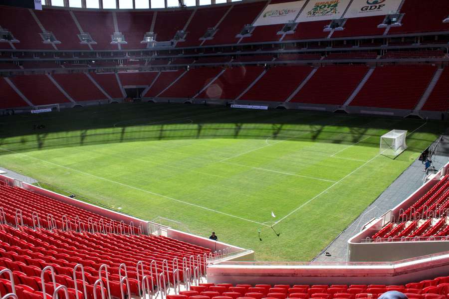 La CBF abogó por el Mané Garrincha
