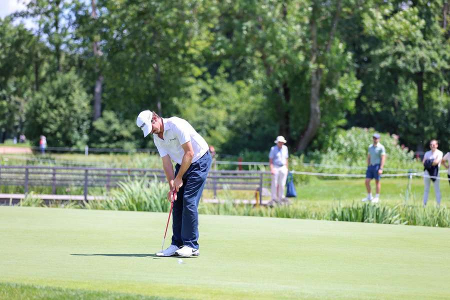 Pedro Figueiredo sobe ao grupo dos 21.º no Rolex Grand Final de golfe