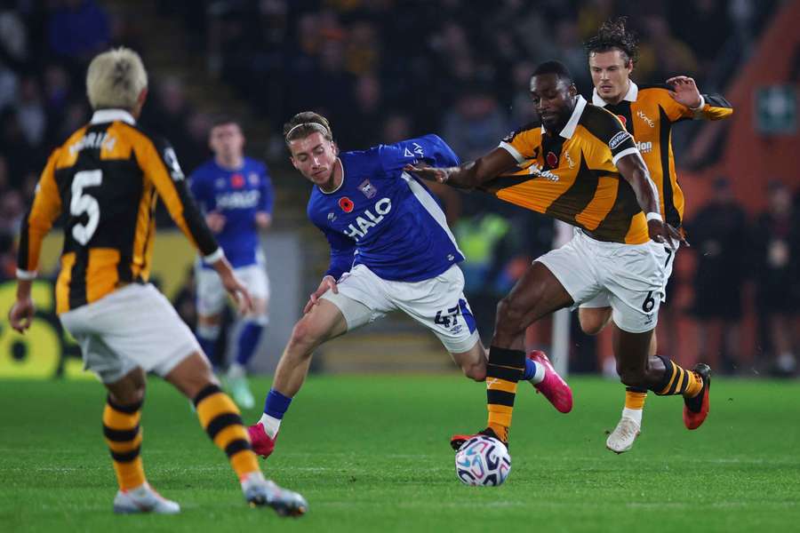  Hull City's Semi Ajayi in action with Ipswich Town's Jack Clarke 