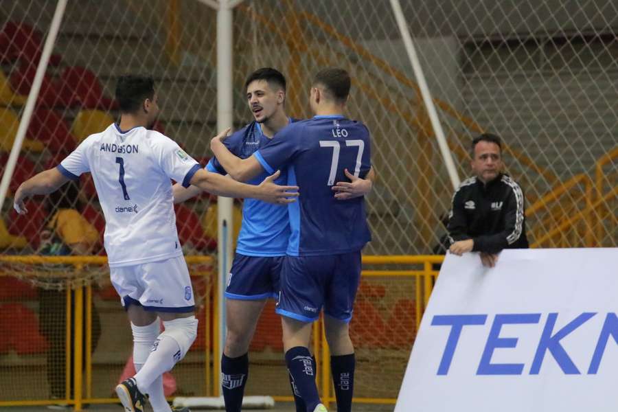 Futsal: Minas elimina favorito Sorocaba com gol 'milagroso' a três segundos do apito final