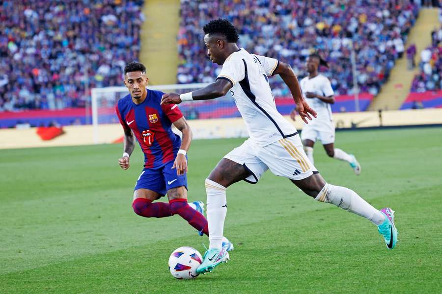 Raphinha e Vinicius, due dei migliori giocatori al mondo nel 2025