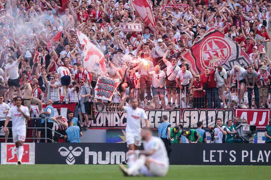 Der 1. FC Köln klammert sich an den letzten Strohhalm.