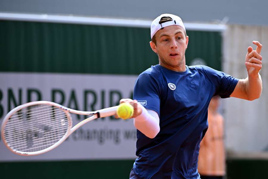 Tallon Griekspoor heeft zich afgemeld voor zijn wedstrijd in het dubbelspel op Roland Garros