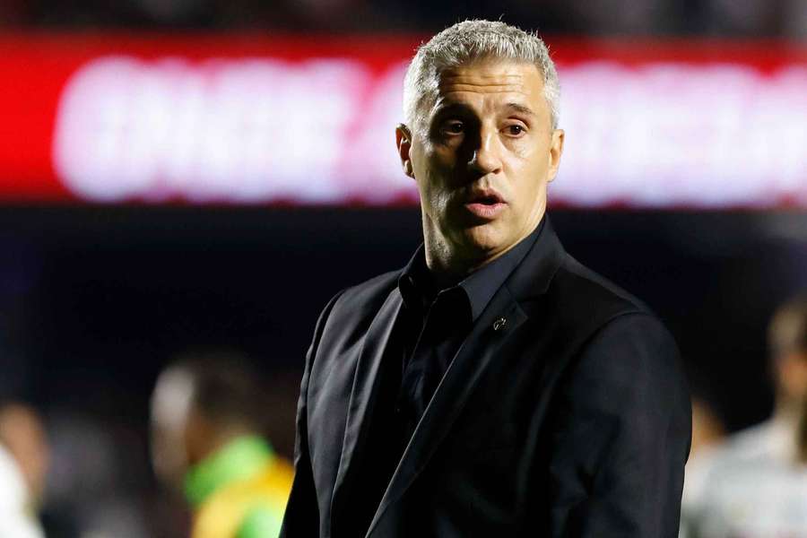 "Deu até um pouco de medo": Crespo exalta torcida do São Paulo ao avançar na Libertadores