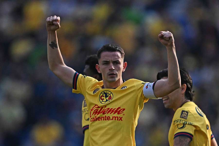 El español Álvaro Fidalgo celebra uno de sus goles.