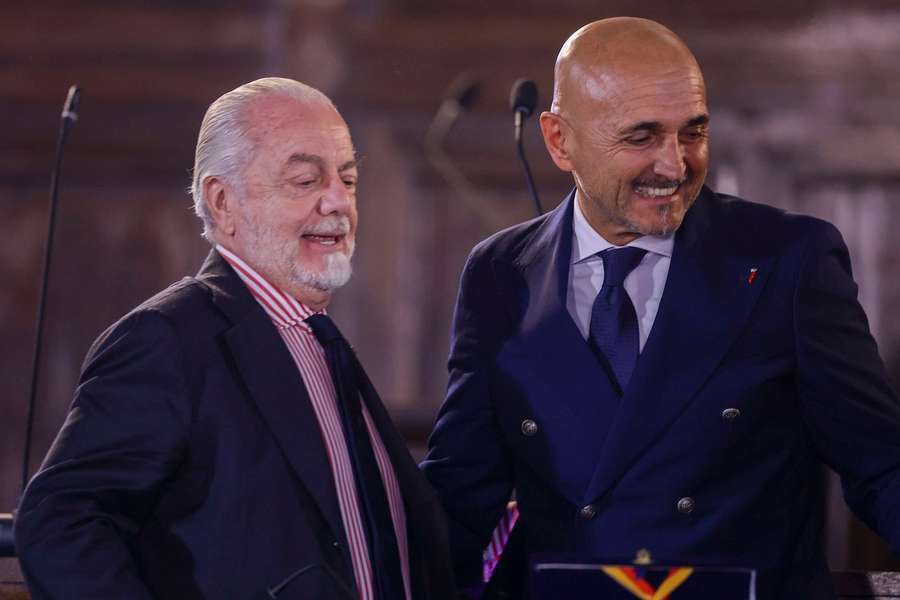 Aurelio De Laurentiis assieme a Luciano Spalletti nella Sala dei Baroni del Comune di Napoli