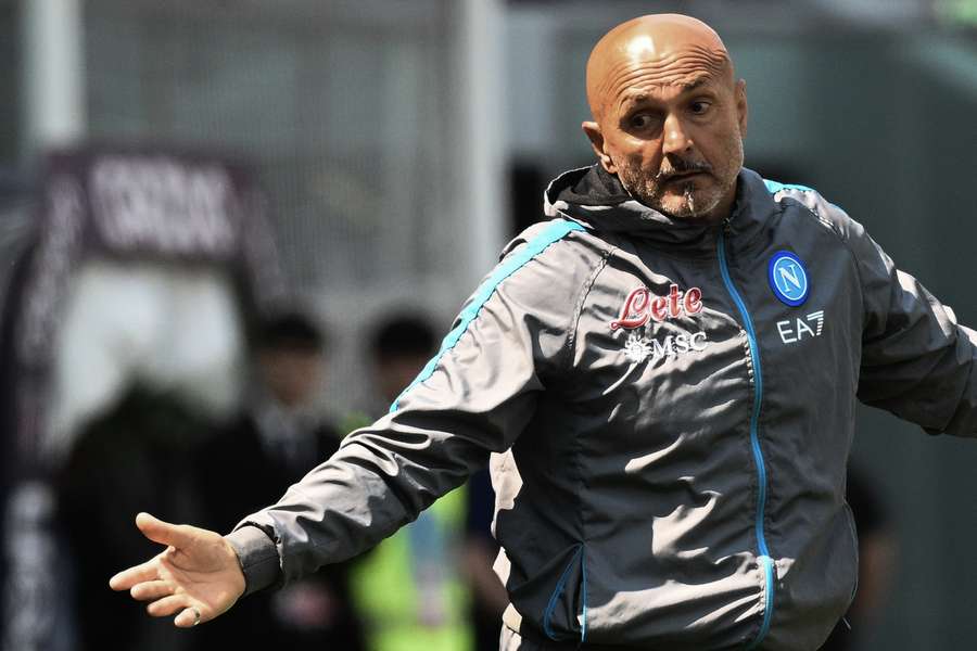 Luciano Spalletti vai fazer uma pausa no futebol após encerrar a seca de 33 anos do Napoli