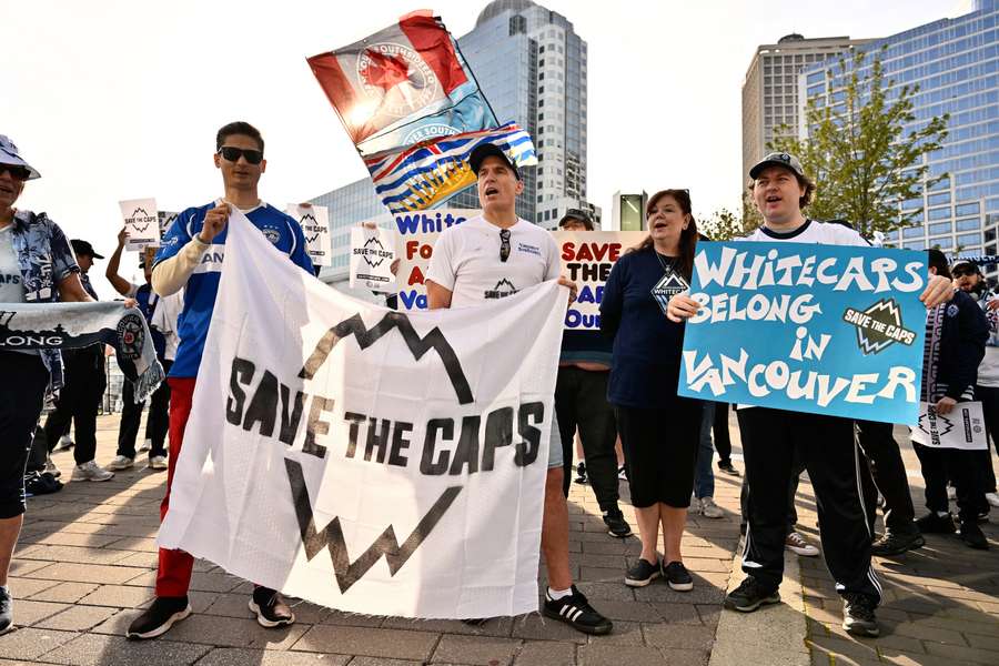 Fanoušci se staví proti přesunu týmu z Vancouveru.