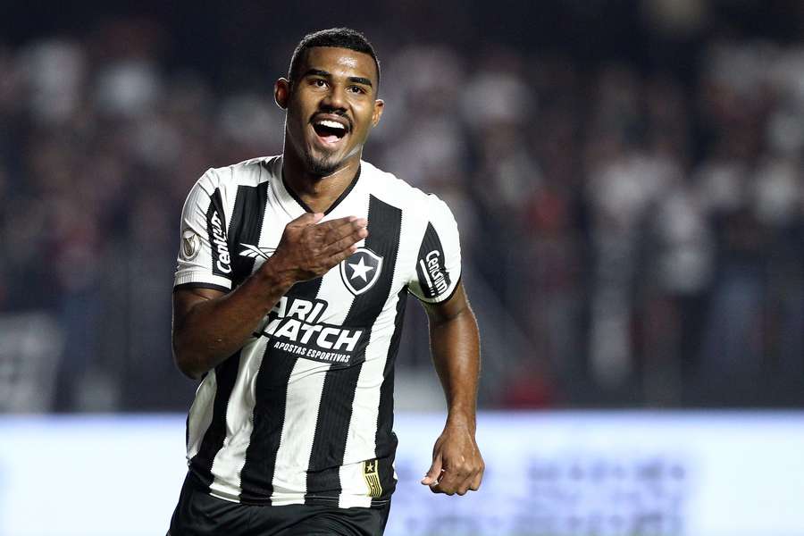 Cuiabano virou o jogo para o Botafogo no Morumbis