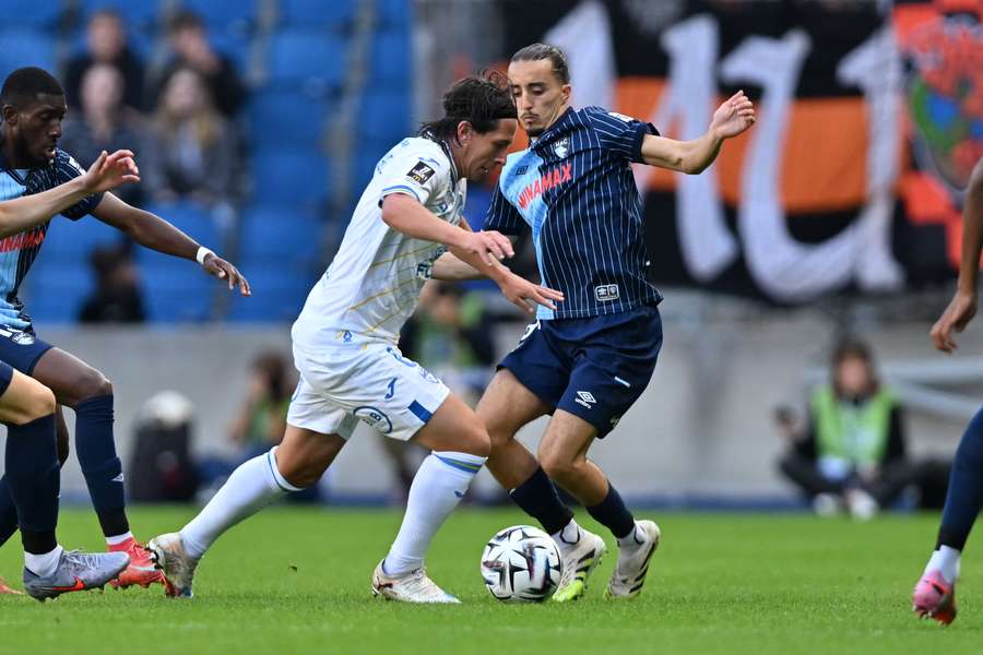 Yassine Kechta et Laurent Abergel au duel. 